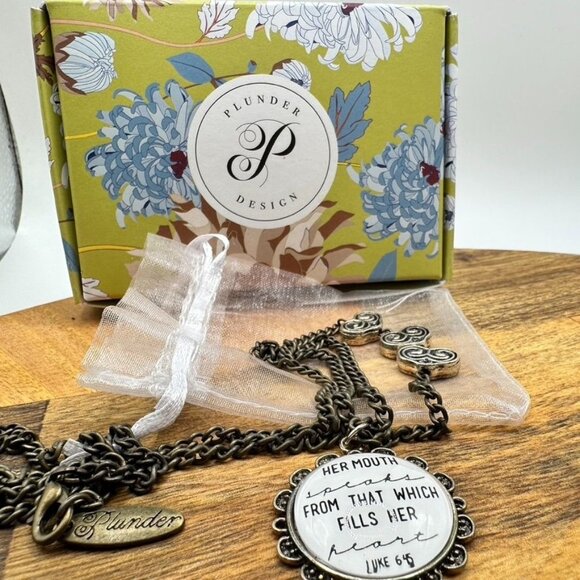 Plunder Design Lee Necklace "Her Mouth Speaks From That Which Fills Her Heart" - Picture 2 of 6